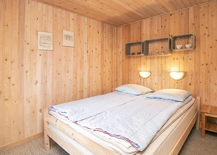8 Person In * Løkken